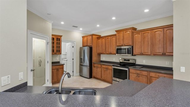 8288 LAKE JAMES DRIVE, Lakeland, FL 33810