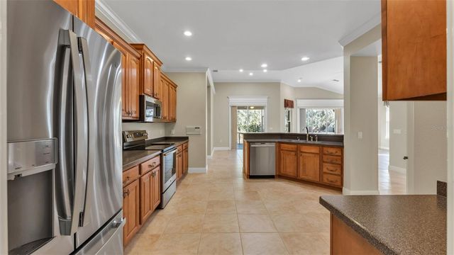 8288 LAKE JAMES DRIVE, Lakeland, FL 33810