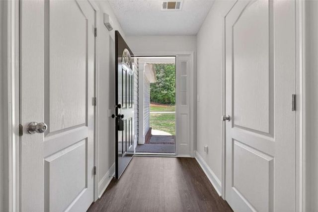 162 Loam Drive, Mcdonough, GA 30252