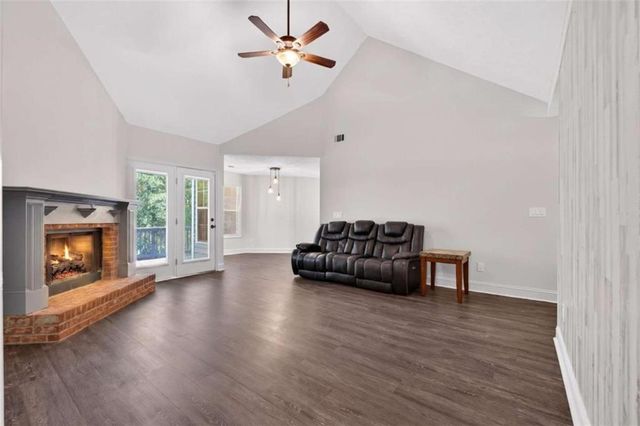162 Loam Drive, Mcdonough, GA 30252