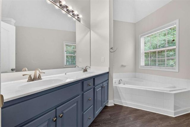162 Loam Drive, Mcdonough, GA 30252