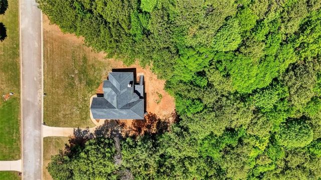 162 Loam Drive, Mcdonough, GA 30252