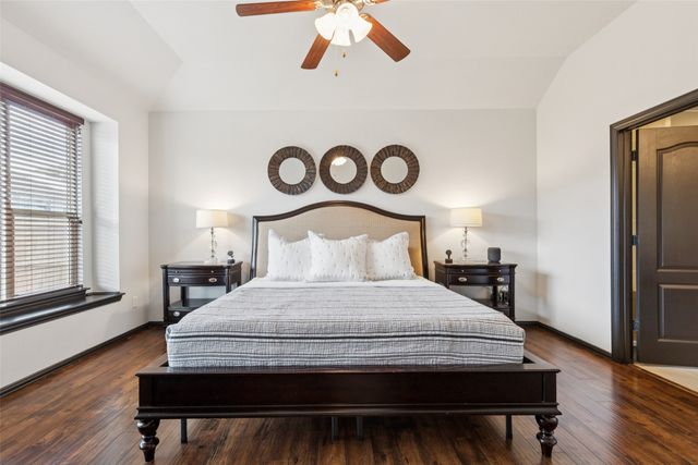 1121 Crest Meadow Drive, Fort Worth, TX 76052