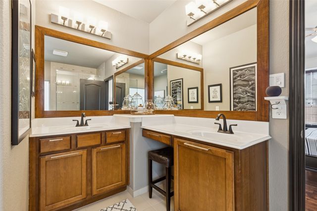 1121 Crest Meadow Drive, Fort Worth, TX 76052