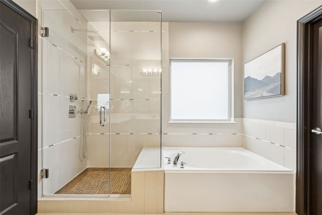 1121 Crest Meadow Drive, Fort Worth, TX 76052