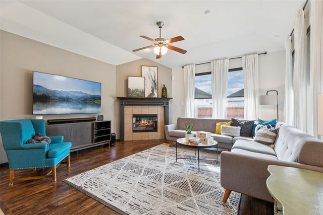 1121 Crest Meadow Drive, Fort Worth, TX 76052