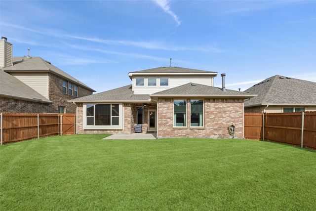 1121 Crest Meadow Drive, Fort Worth, TX 76052