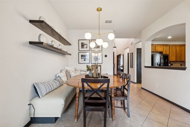 1121 Crest Meadow Drive, Fort Worth, TX 76052