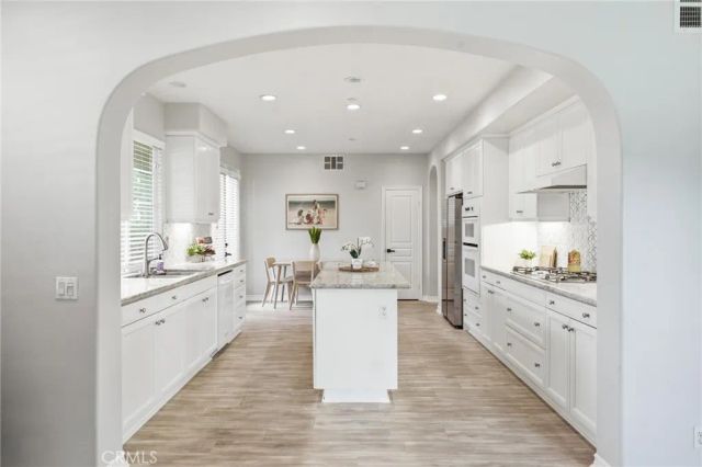 21245 Alanis, Huntington Beach, CA 92648