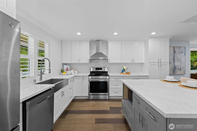 23317 SE 48th Street, Issaquah, WA 98029