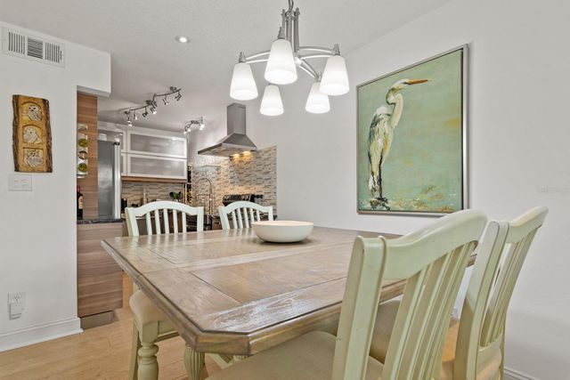 5215 COQUINA KEY DRIVE SE A, St Petersburg, FL 33705