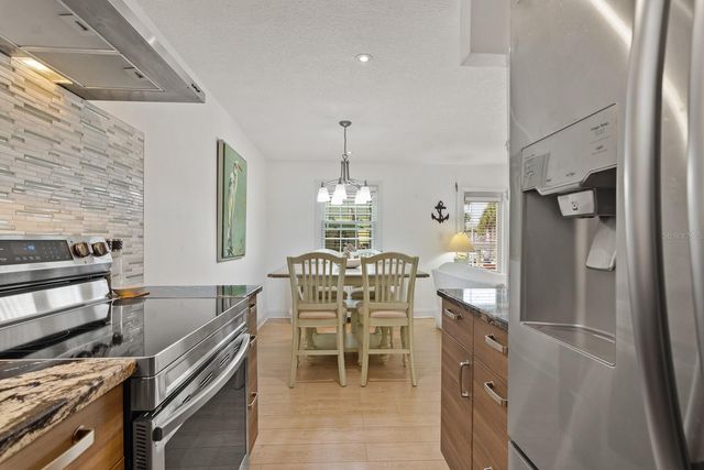 5215 COQUINA KEY DRIVE SE A, St Petersburg, FL 33705