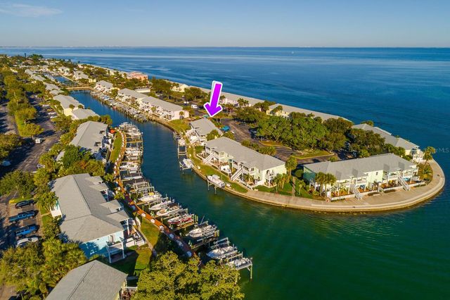 5215 COQUINA KEY DRIVE SE A, St Petersburg, FL 33705