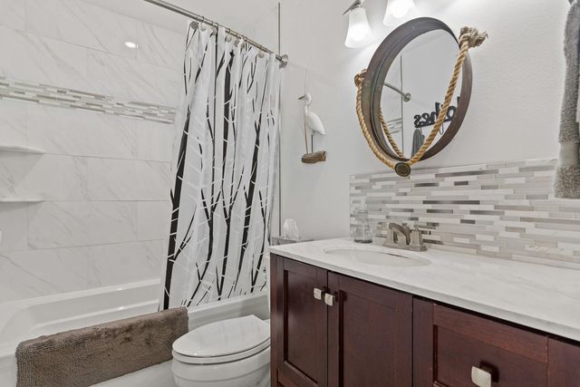 5215 COQUINA KEY DRIVE SE A, St Petersburg, FL 33705