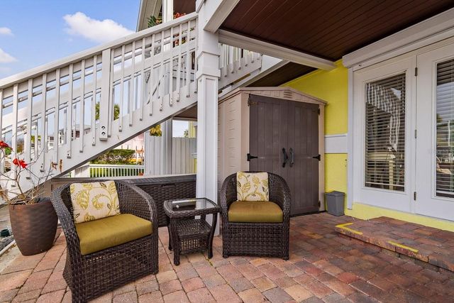 5215 COQUINA KEY DRIVE SE A, St Petersburg, FL 33705