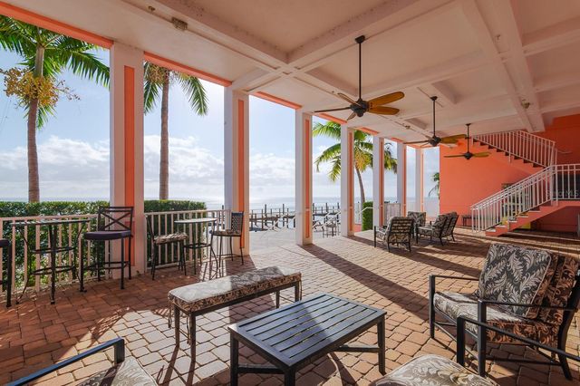 5215 COQUINA KEY DRIVE SE A, St Petersburg, FL 33705