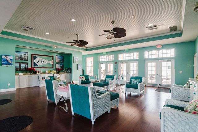 5215 COQUINA KEY DRIVE SE A, St Petersburg, FL 33705