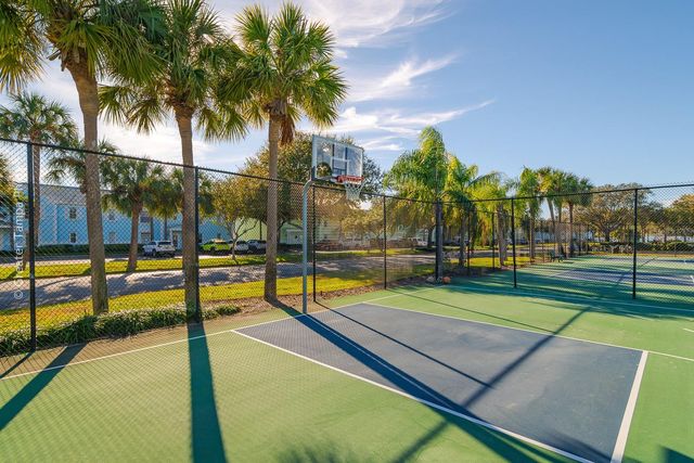 5215 COQUINA KEY DRIVE SE A, St Petersburg, FL 33705