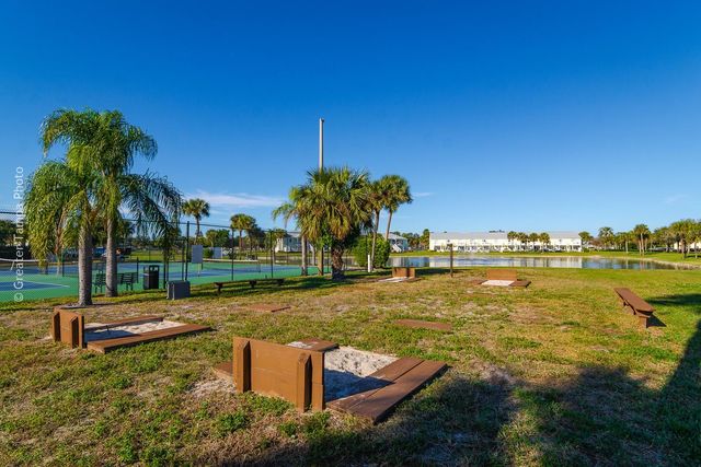 5215 COQUINA KEY DRIVE SE A, St Petersburg, FL 33705