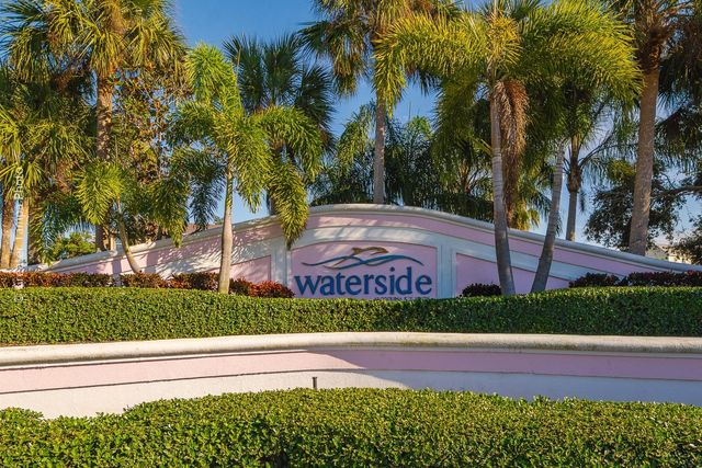 5215 COQUINA KEY DRIVE SE A, St Petersburg, FL 33705