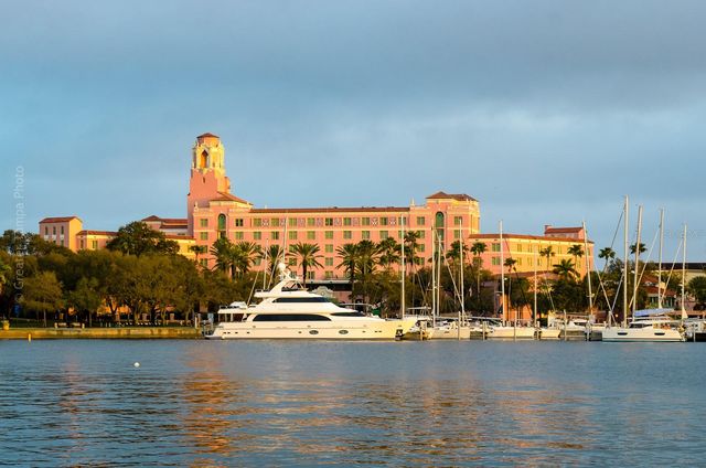 5215 COQUINA KEY DRIVE SE A, St Petersburg, FL 33705