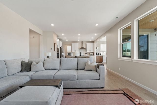 5721 Thornhill Avenue SW, Port Orchard, WA 98367