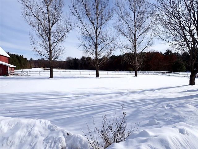 S 1095 140th Street, Fall Creek, WI 54742