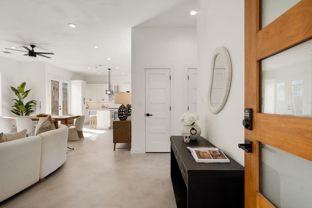 2302 Euclid Ave 1, Austin, TX 78704