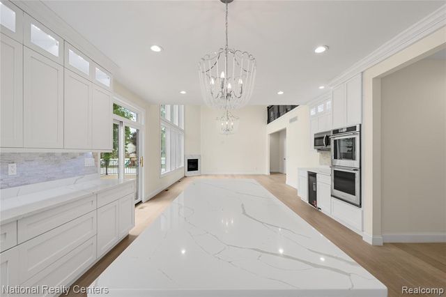 5245 Buell Drive, Commerce Twp, MI 48382