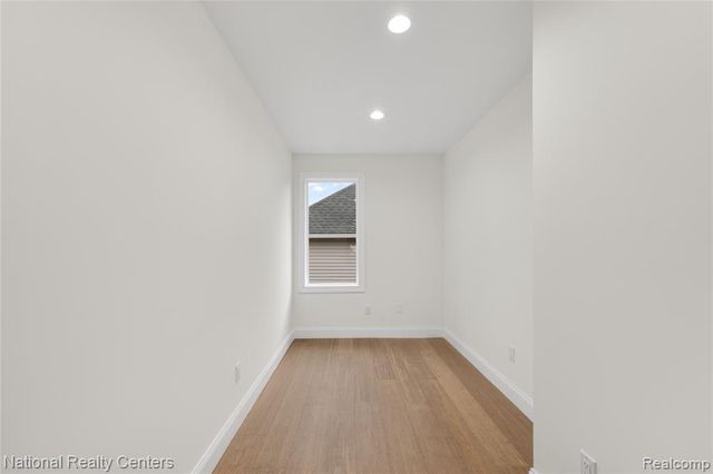 5245 Buell Drive, Commerce Twp, MI 48382