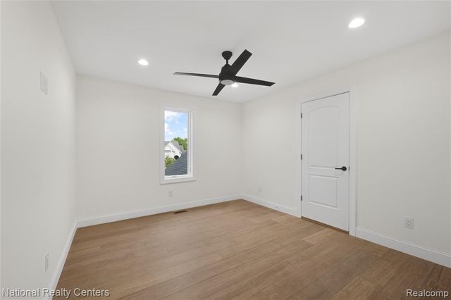 5245 Buell Drive, Commerce Twp, MI 48382