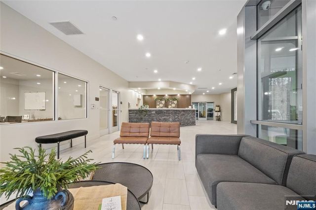 69 Main Street 1502, Fort Lee, NJ 07024