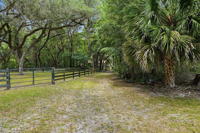 16650 NE 53RD LANE, Williston, FL 32696