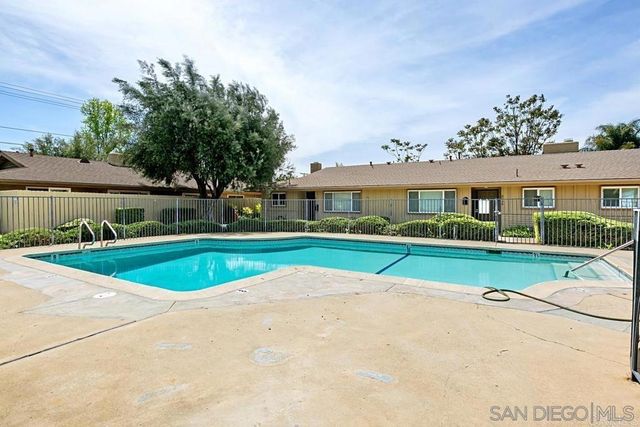810 E Washington A, Escondido, CA 92025