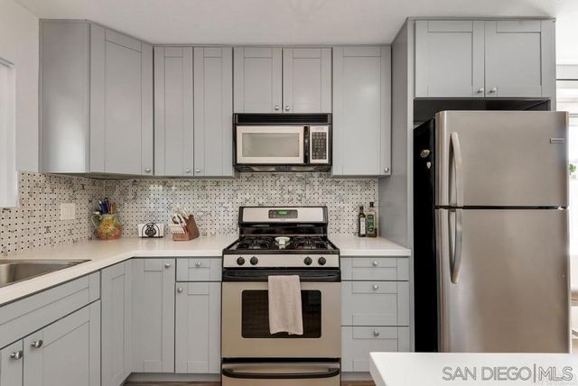 810 E Washington A, Escondido, CA 92025