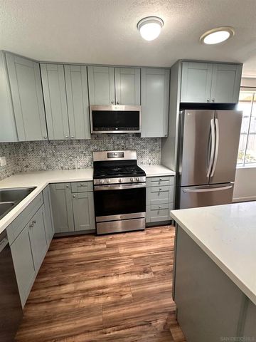 810 E Washington A, Escondido, CA 92025