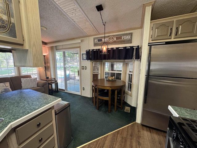 208 Hillside Drive, Edgerton, WI 53534
