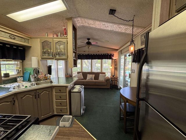 208 Hillside Drive, Edgerton, WI 53534