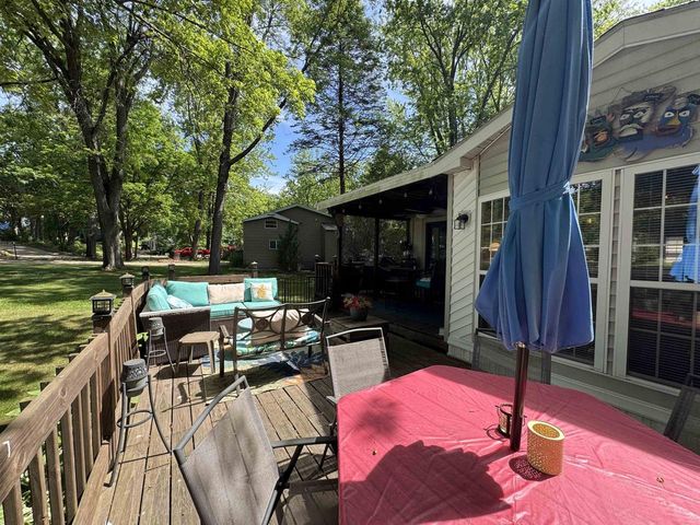 208 Hillside Drive, Edgerton, WI 53534