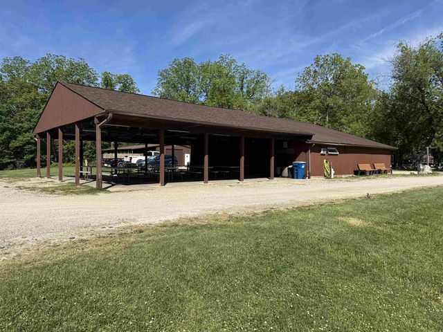 208 Hillside Drive, Edgerton, WI 53534