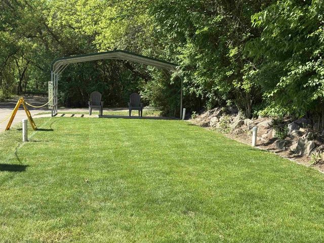 208 Hillside Drive, Edgerton, WI 53534