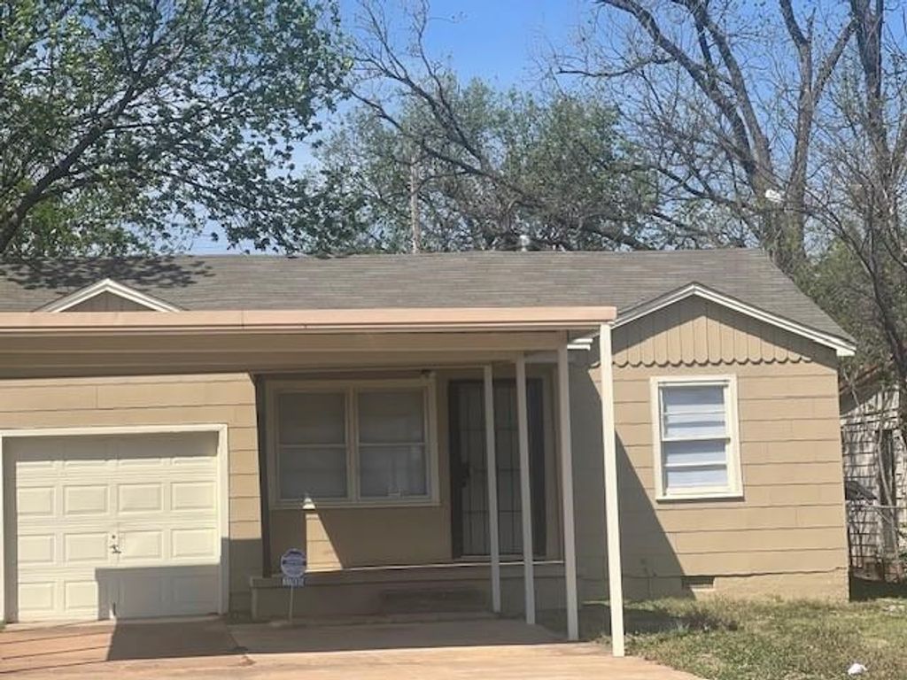 1705 NW Lawton, Lawton, OK 73507