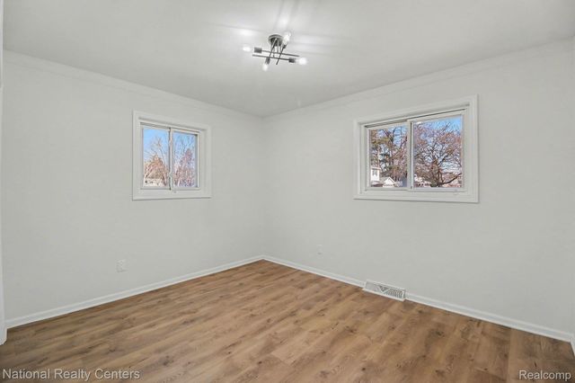 2602 Pinto Drive, Commerce Charter Township, MI 48382