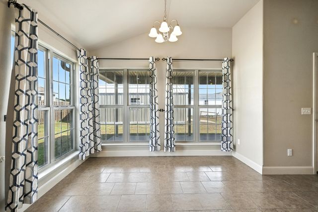 739 Sheridan, Carthage, MO 64836