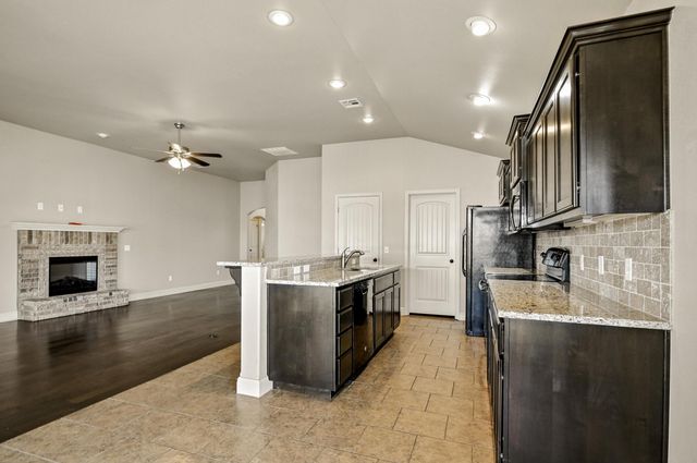 739 Sheridan, Carthage, MO 64836