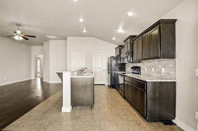 739 Sheridan, Carthage, MO 64836