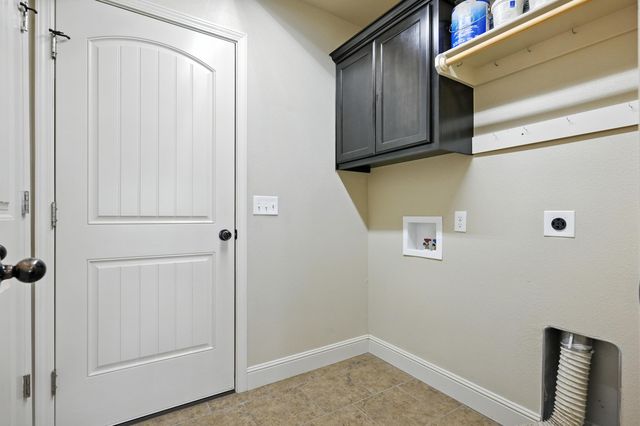 739 Sheridan, Carthage, MO 64836