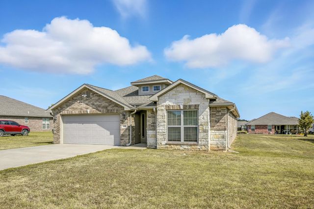 739 Sheridan, Carthage, MO 64836