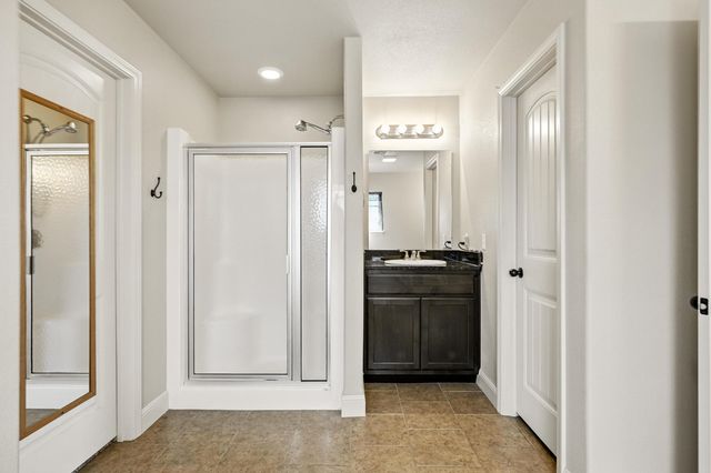 739 Sheridan, Carthage, MO 64836