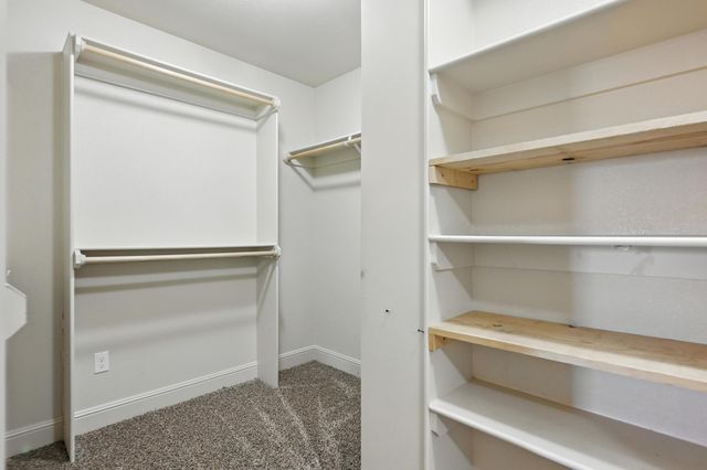 739 Sheridan, Carthage, MO 64836